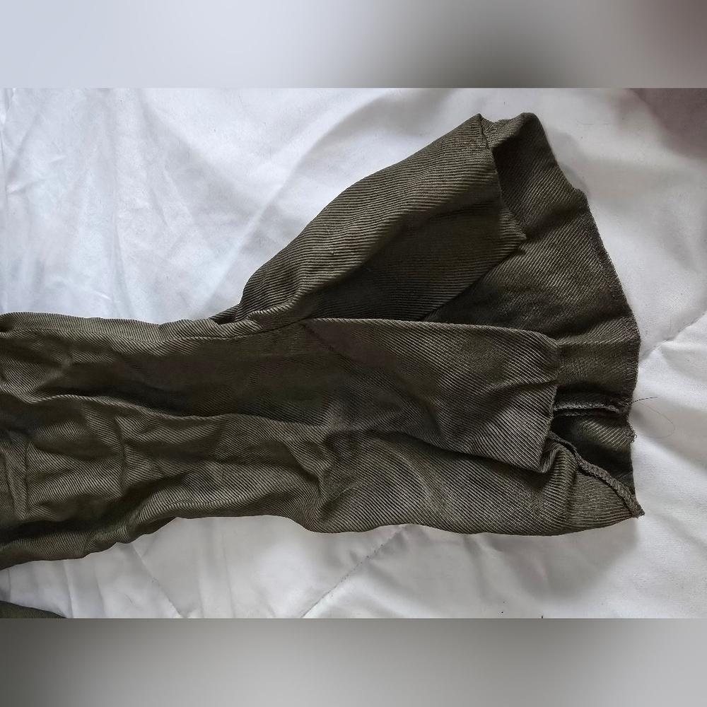 Uterque Straight Trousers Olive Green Made in Spain - Picture 13 of 15